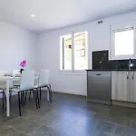 Queens 1a Апартаменты *